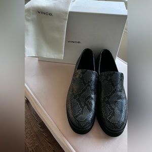 Vince Zeta Snakeskin Embossed Platform Loafer 8.5